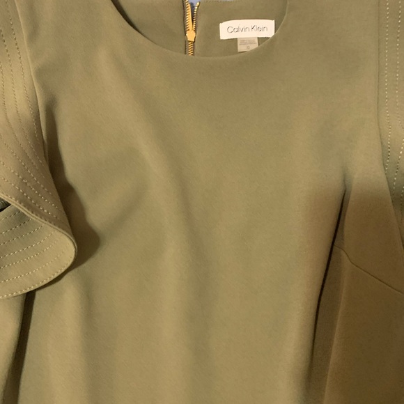 Dress - Picture 2 of 3